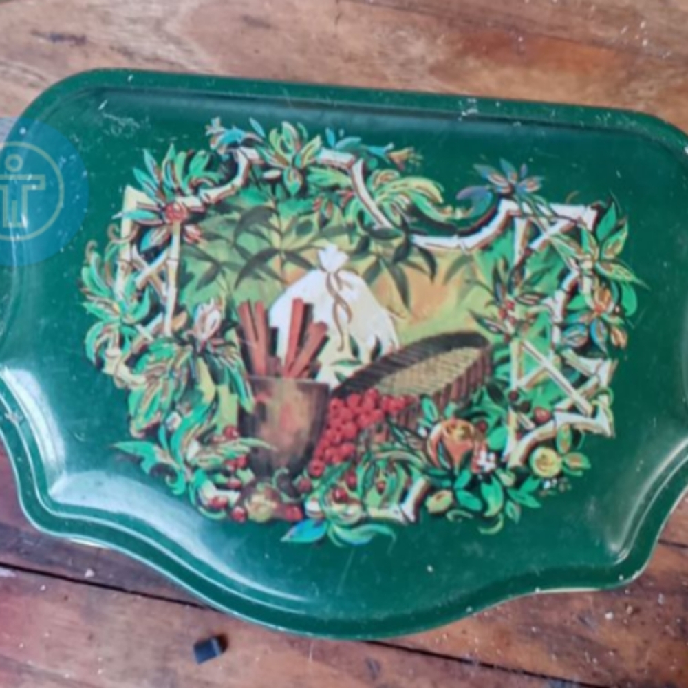 Vintage Avon Tin, Green,